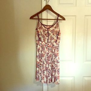 Floral sundress with pockets